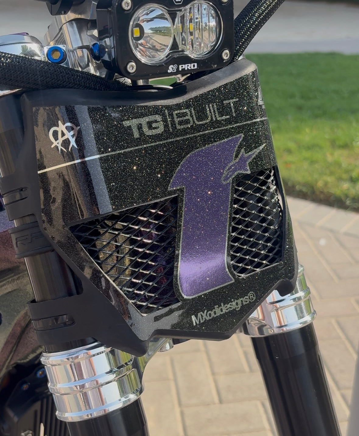 لوحة تهوية MotoCutz